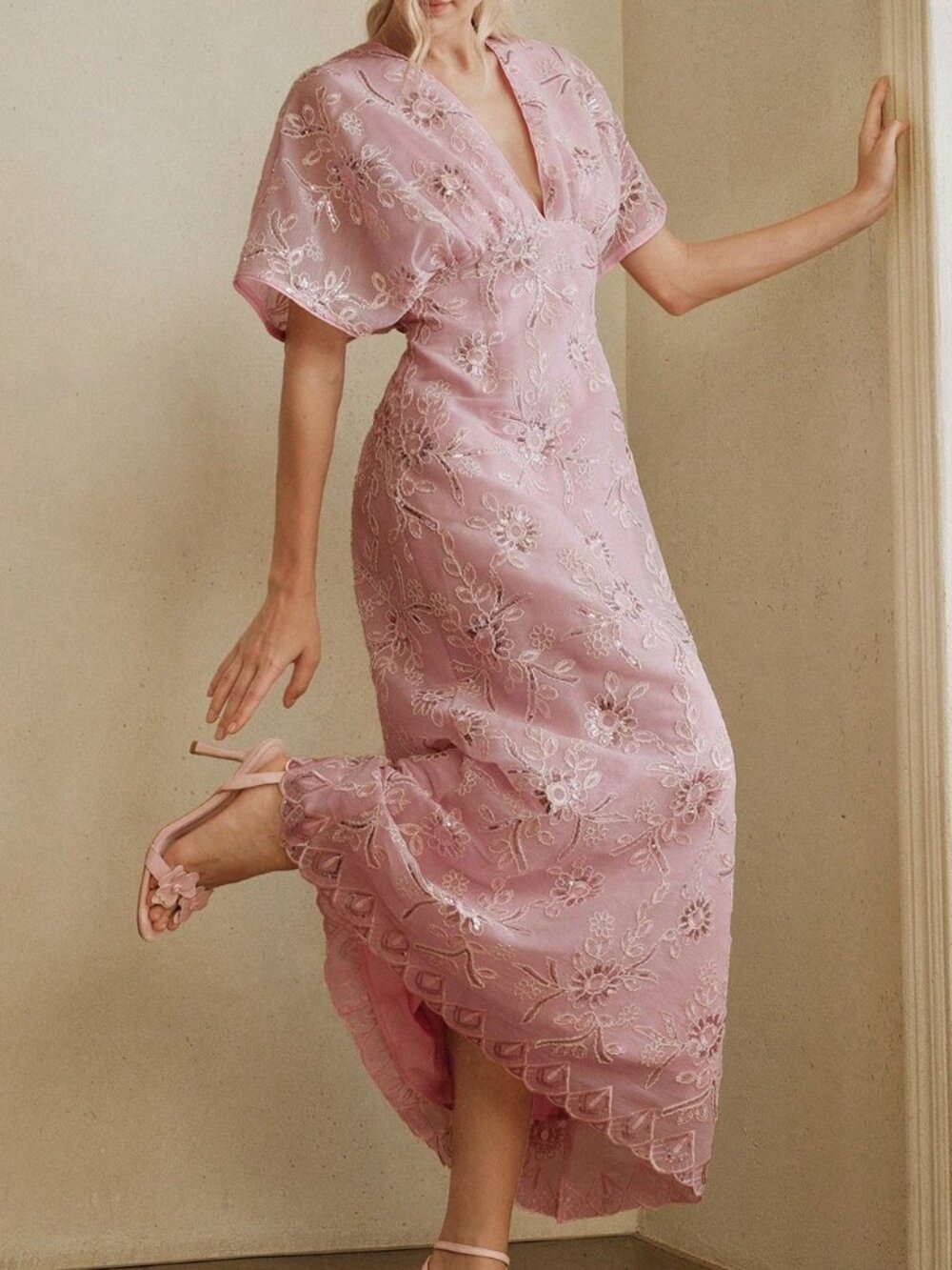 Baby Pink Elegant Women's Dress - Picture 4 of 8